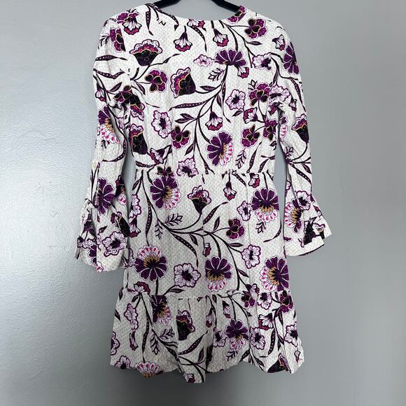 LOFT Floral Tunic Blouse Women’s Size SP White Purple Print 3/4 Bell Sleeve Top - Picture 6 of 7